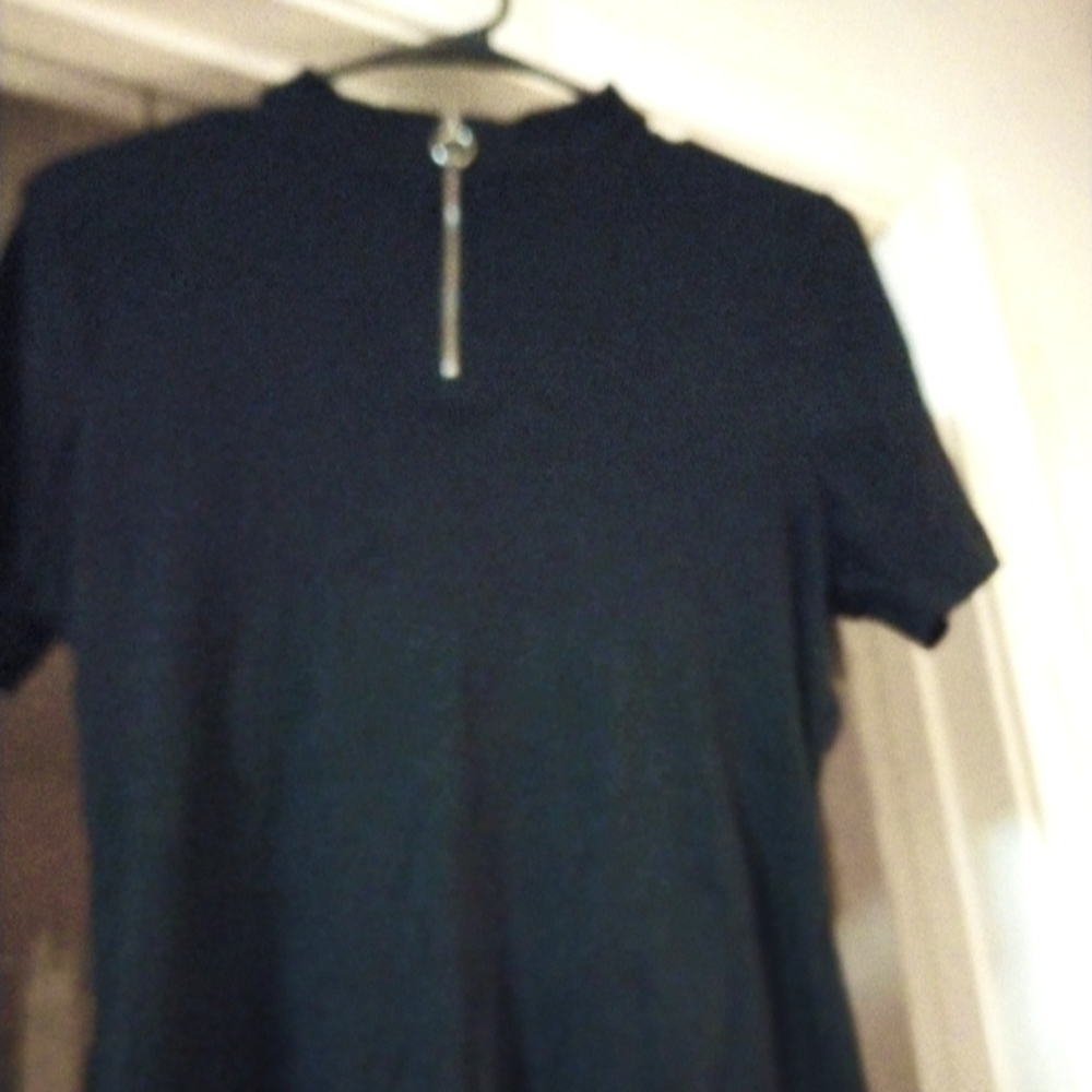 Zip up black shirt